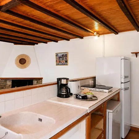 Apartman L'ecrin De Verdure - 6 Personnes - Climatisation - Places De Stationnement Gratuites - Jardin - Terrasse Villemade