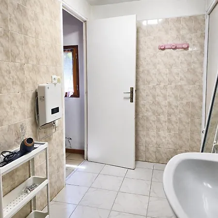 L'ecrin De Verdure - 6 Personnes - Climatisation - Places De Stationnement Gratuites - Jardin - Terrasse Apartman *